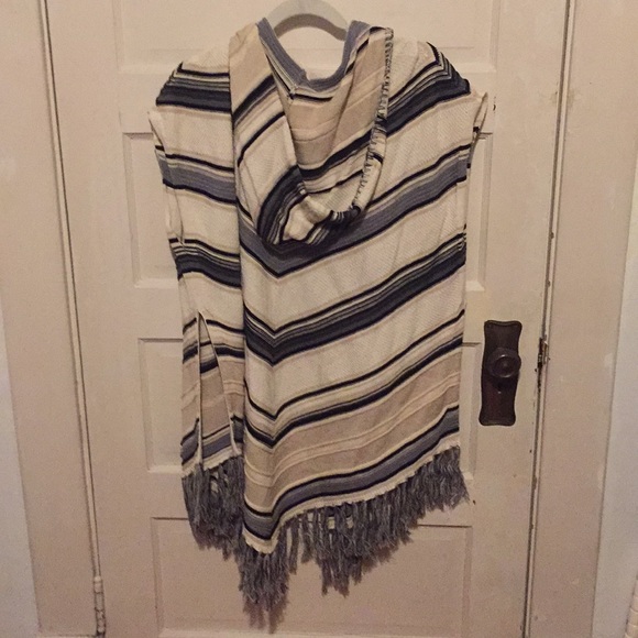 🔴 Fringe Sweater Vest - Picture 3 of 8